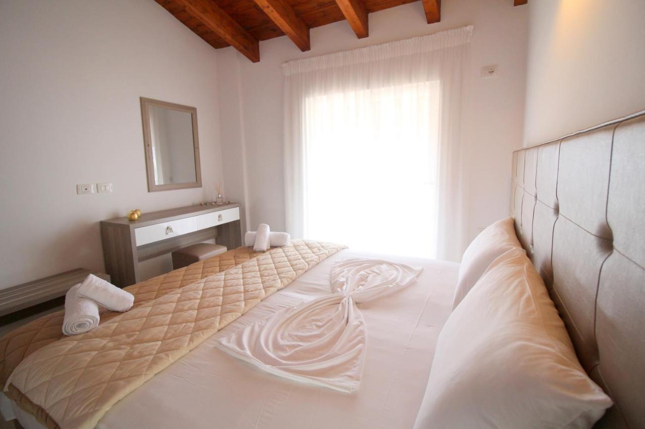Atlantis Apartments ซารานเดอ ภายนอก รูปภาพ