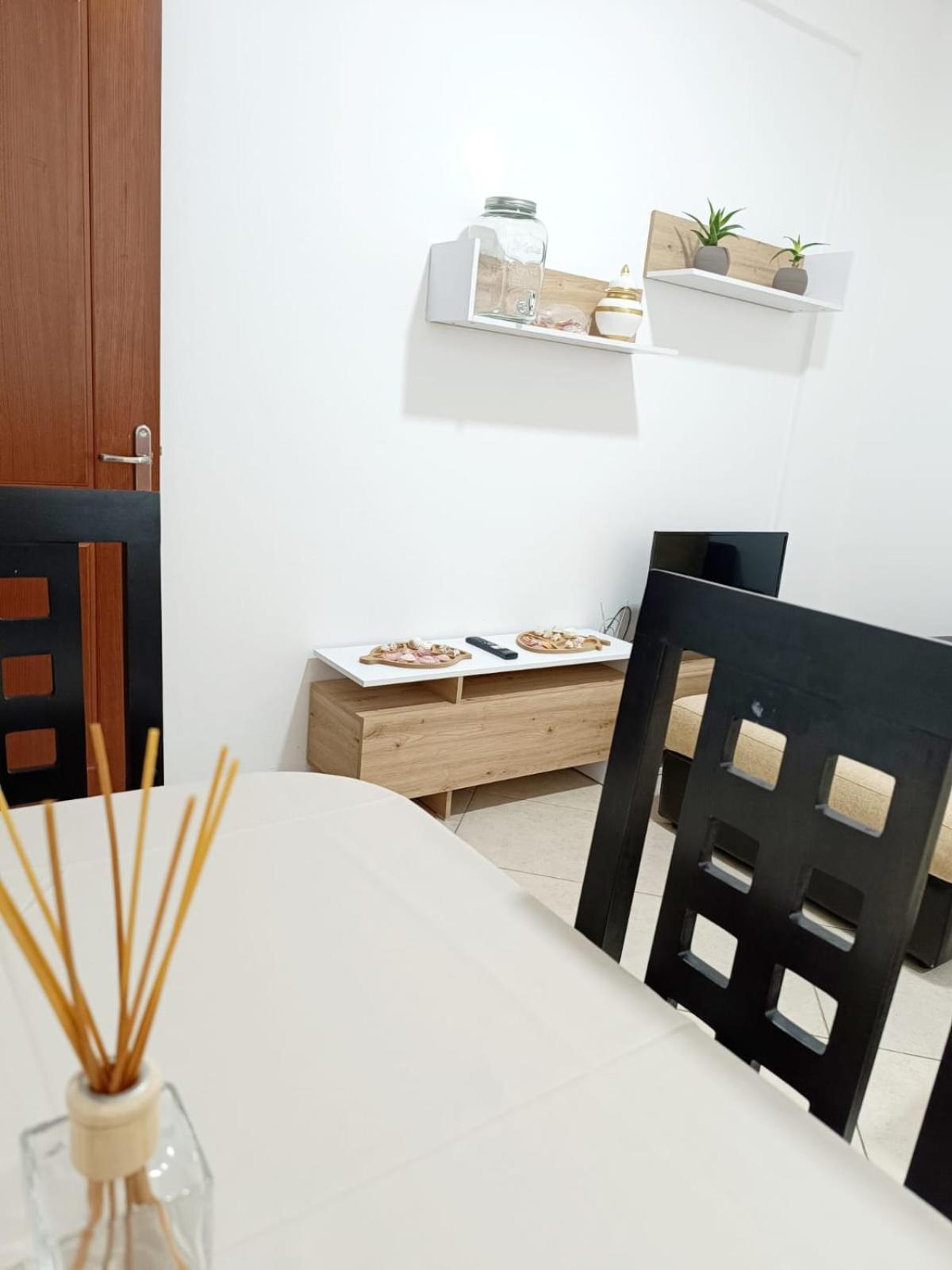Atlantis Apartments ซารานเดอ ภายนอก รูปภาพ
